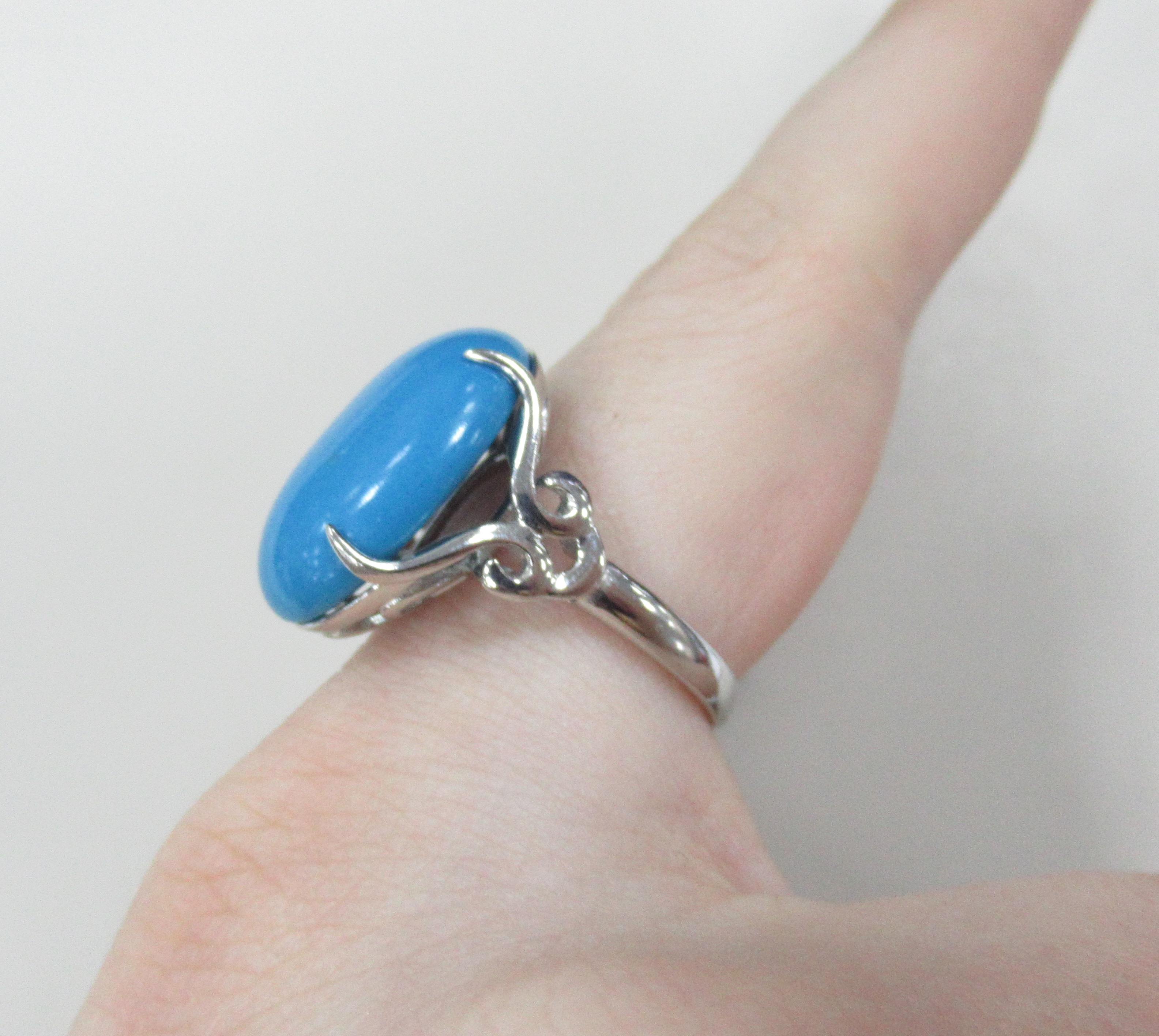 Серебряное кольцо с бирюзой